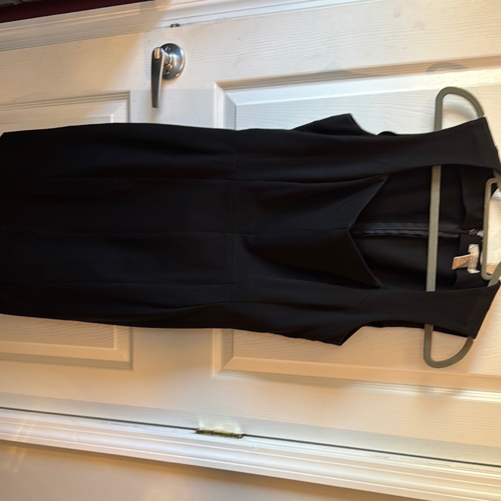 Elegant Black Sleeveless Dress